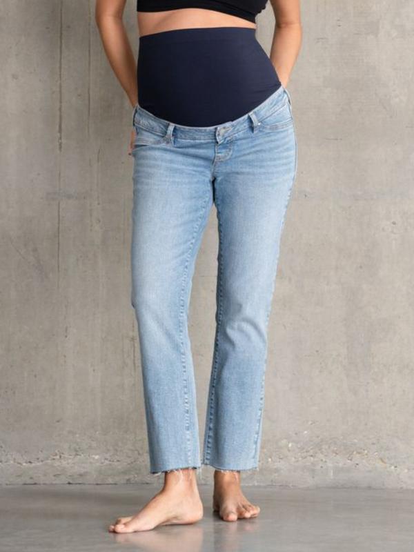 Delta Frayed Hem Overbump Maternity Jeans in Light Vintage